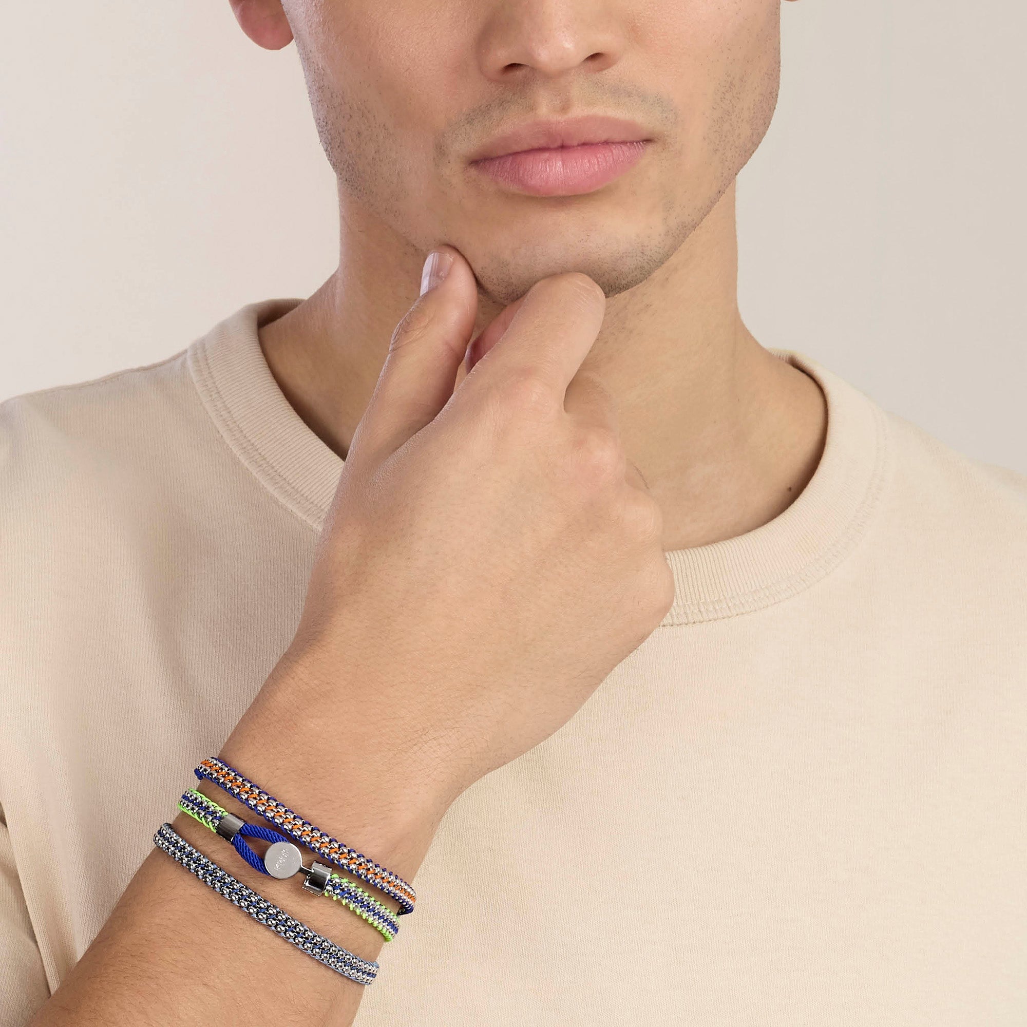 Bracciale in acciaio e nylon in blu e arancione