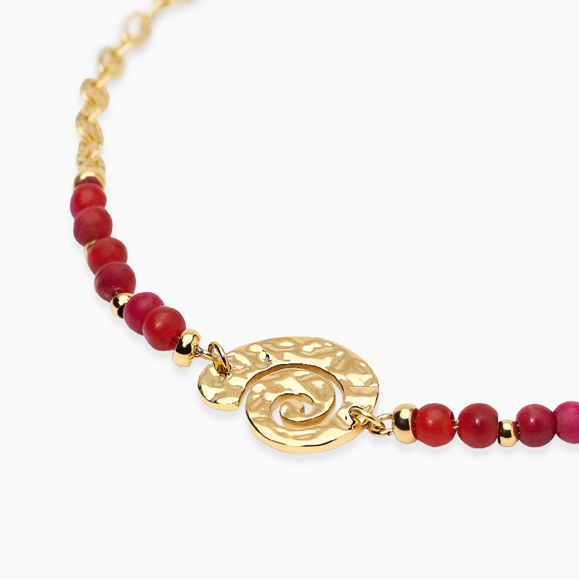 Bracciale dorato con diaspro corallo e conchiglia